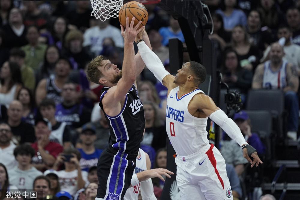 各项赛事中 各项赛事中