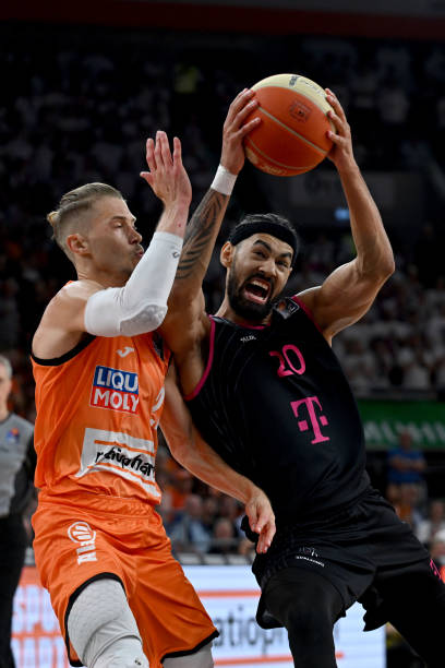 对实力强劲 对实力强劲