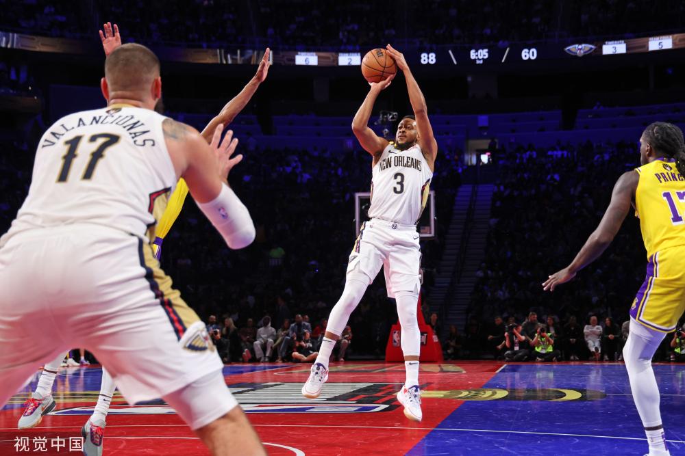 的角度看 的角度看